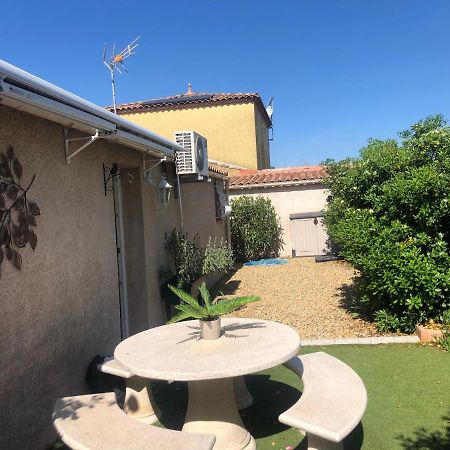 Studio Refait A Neuf Avec Jardin Aigues Mortes Buitenkant foto