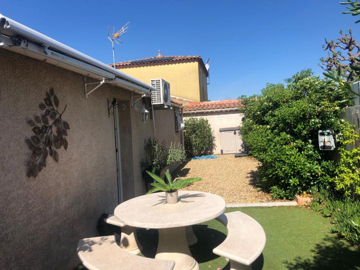 Studio Refait A Neuf Avec Jardin Aigues Mortes Buitenkant foto