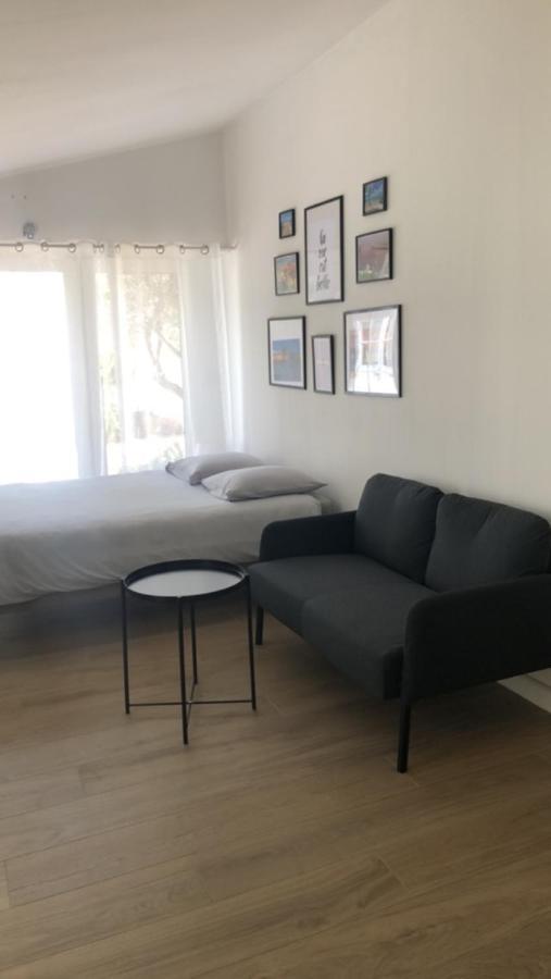 Studio Refait A Neuf Avec Jardin Aigues Mortes Buitenkant foto